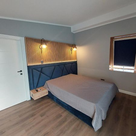 Lovely Apartment Ioana Търгу Нямц Екстериор снимка