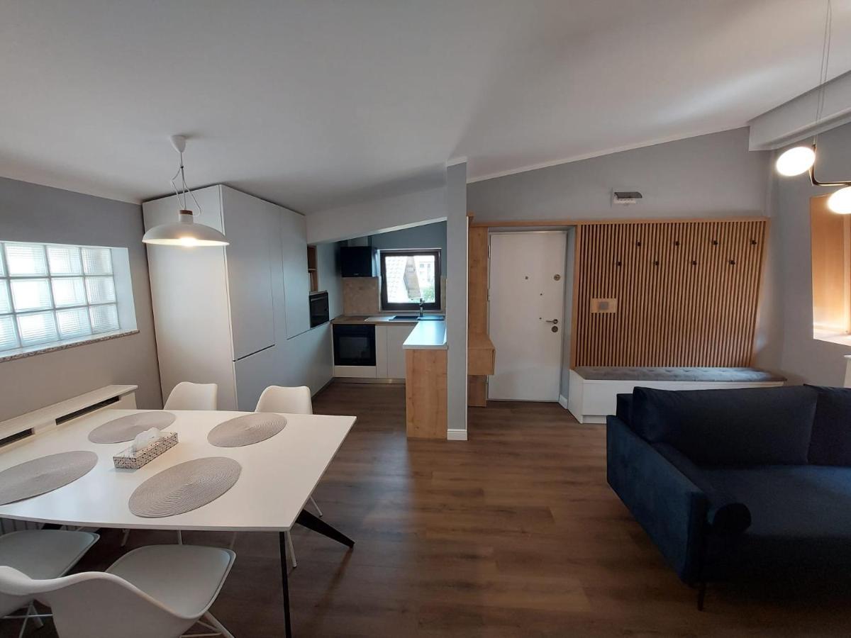 Lovely Apartment Ioana Търгу Нямц Екстериор снимка
