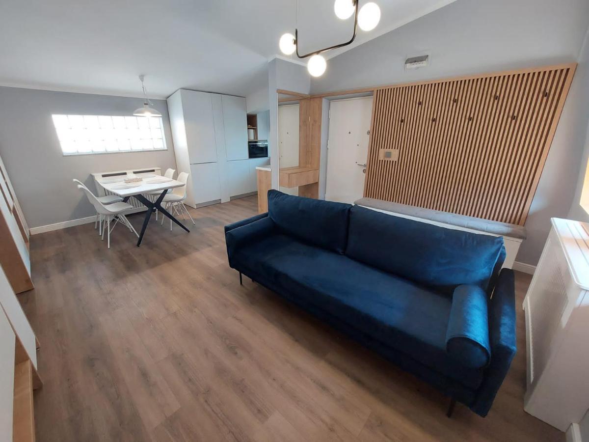 Lovely Apartment Ioana Търгу Нямц Екстериор снимка