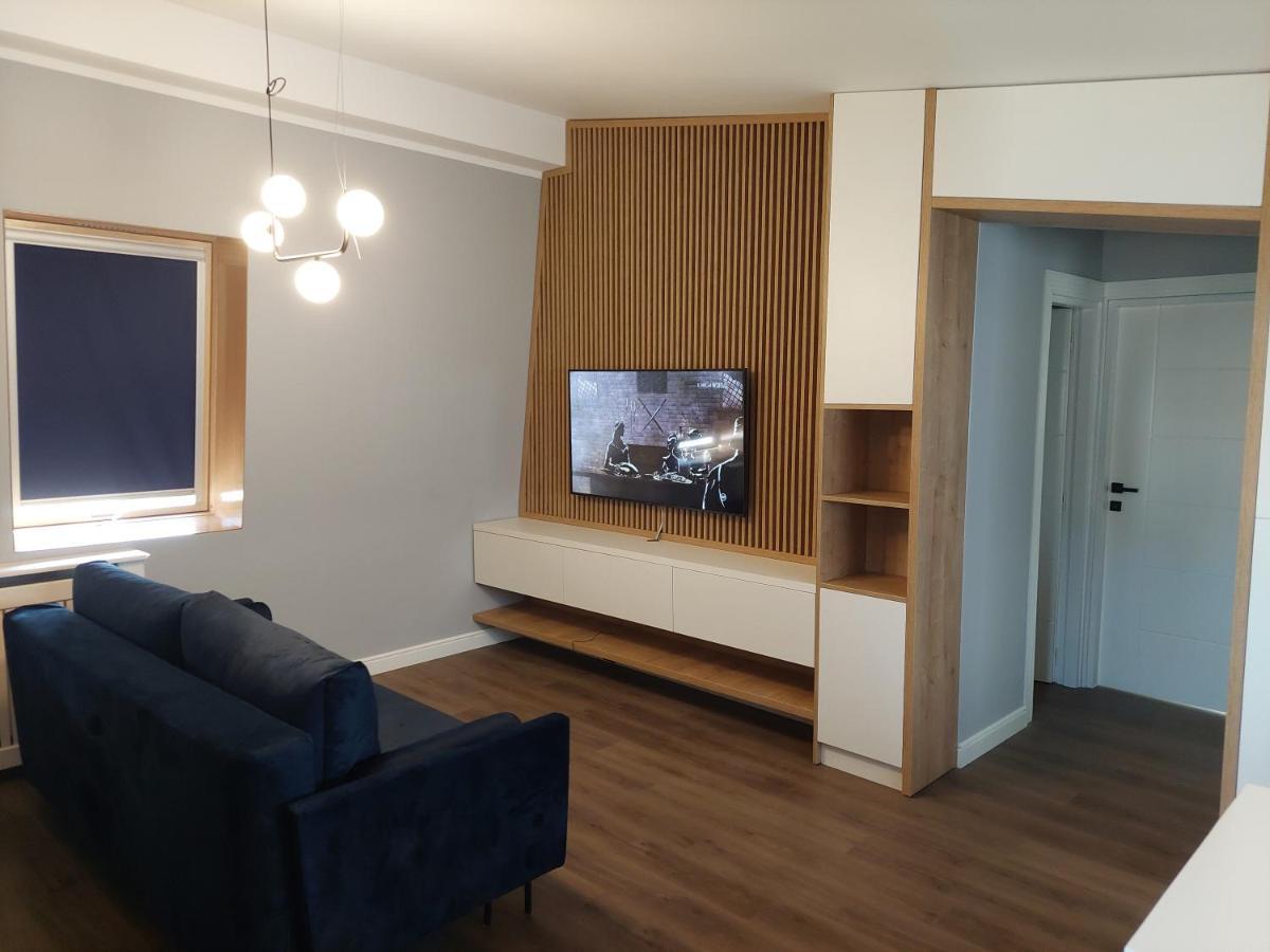 Lovely Apartment Ioana Търгу Нямц Екстериор снимка